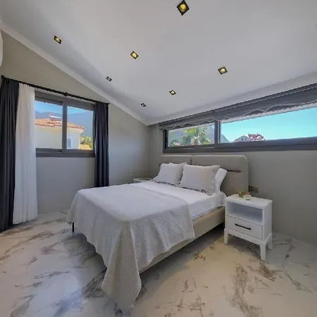 Вилла Oludeniz Luxury With Two Pools *