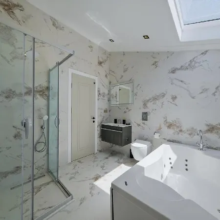 Oludeniz Luxury With Two Pools Villa *