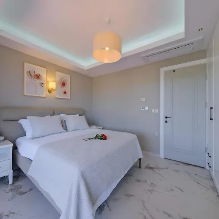 Oludeniz Luxury With Two Pools Villa