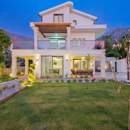 Вилла Oludeniz Luxury With Two Pools *