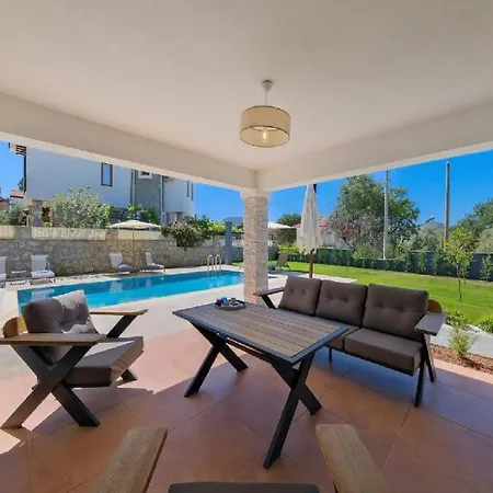 Вилла Oludeniz Luxury With Two Pools