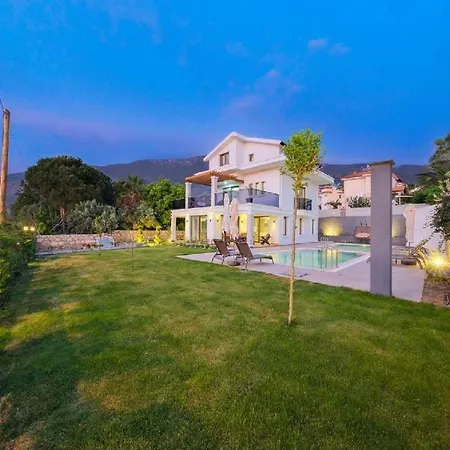 Вилла Oludeniz Luxury With Two Pools