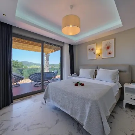Вилла Oludeniz Luxury With Two Pools Фетхие