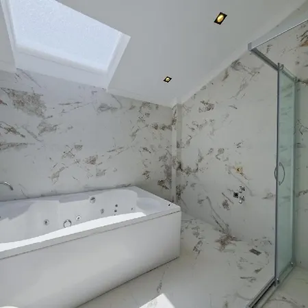 Oludeniz Luxury With Two Pools *