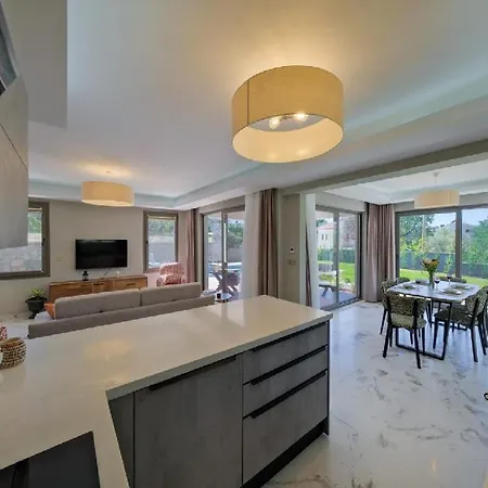 Oludeniz Luxury With Two Pools Вилла *