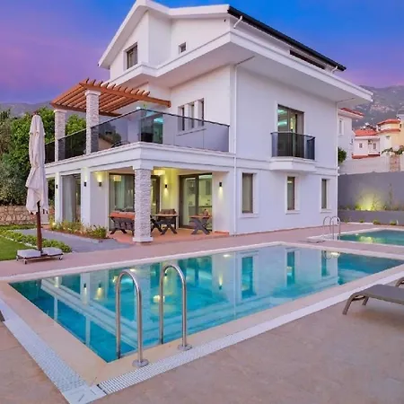 Oludeniz Luxury With Two Pools * Фетхие