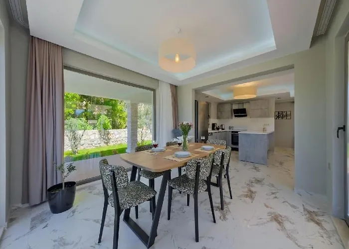 Oludeniz Luxury With Two Pools * Fethiye