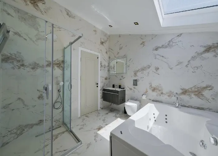 Oludeniz Luxury With Two Pools Villa *