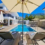 Oludeniz Luxury With Two Pools Villa *